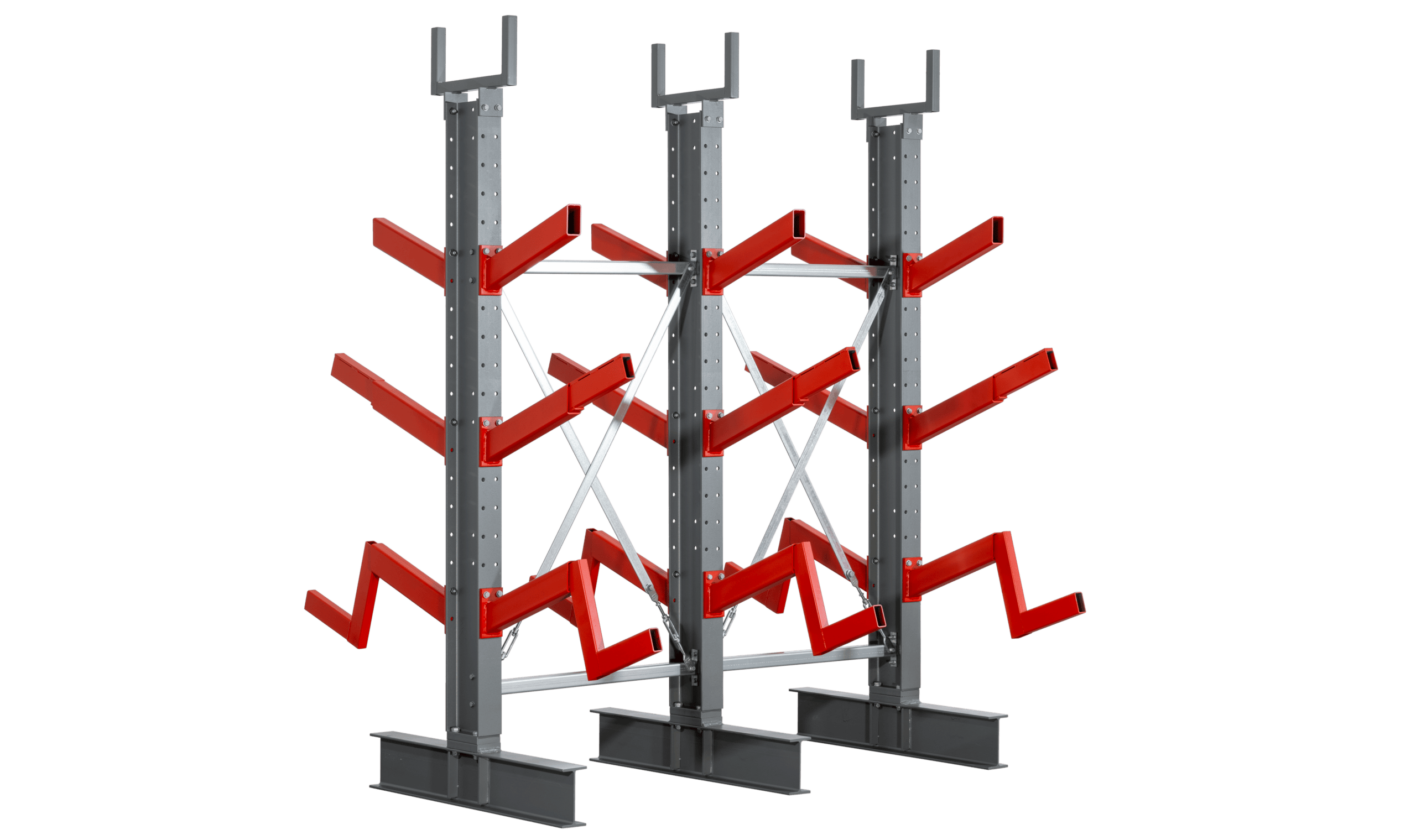 Schrägarmregal von RAECKS zur schrägen Lagerung von Platten, Profilen oder Langgut im Lager vor weißem Hintergrund